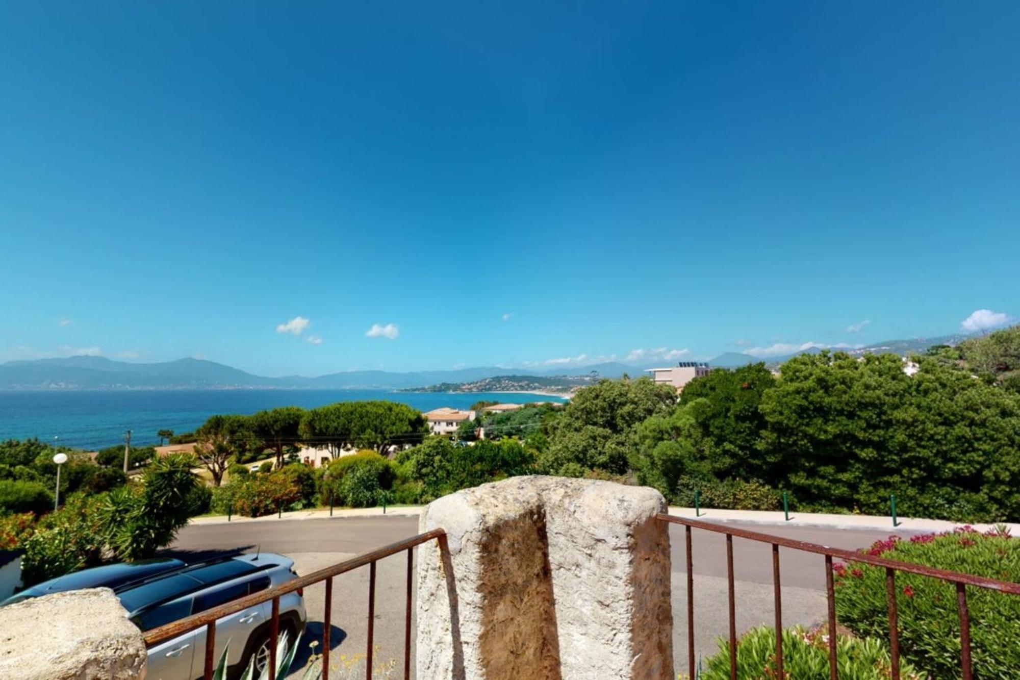 Haut De Villa Vue Mer 3 Pieces Climatise & Wifi 4 A 6 Personnes Pietrosella Εξωτερικό φωτογραφία